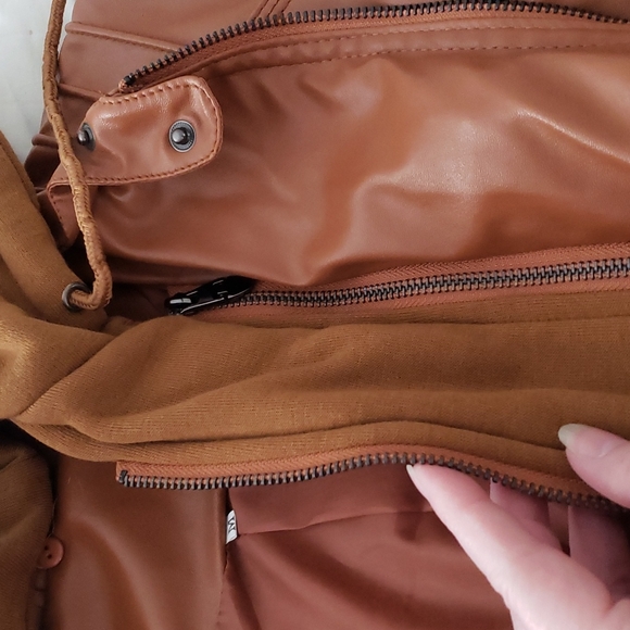 Jacket - Picture 6 of 10